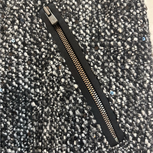 Armani Collezioni Black and Gray Textured Midi Skirt - Picture 14 of 15